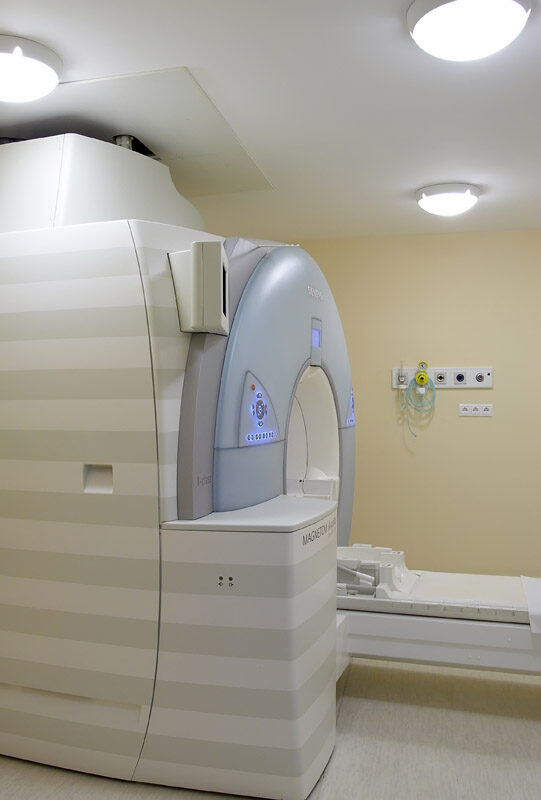 MRI