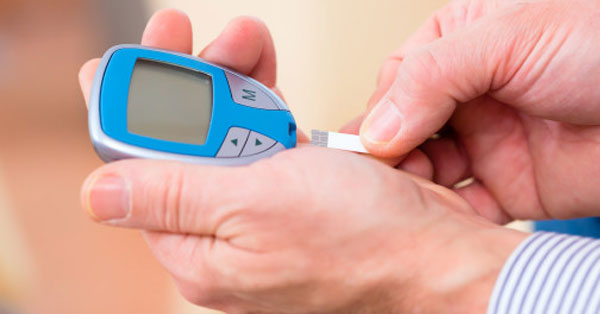 a kezelés a központi nonachar diabetes vesebetegség bőrtünetei