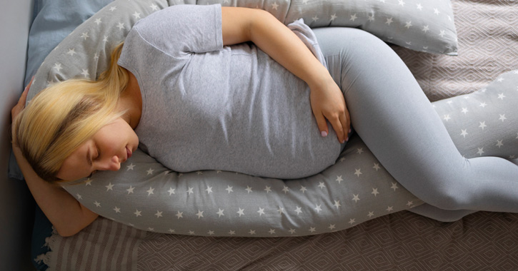 Alvás terhesség alatt - Hasznos tippek kismamáknak