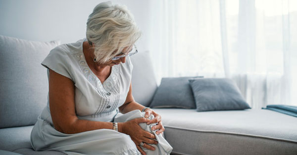 csípőfájdalom idős embernél porcszövet helyreállítási folyamat