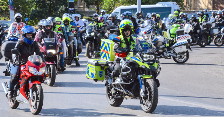 Motoros mentő felvonulás 2025