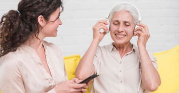 A zeneterápia visszahozza az Alzheimer-kóros betegeket az életbe