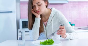 Hogyan vegyük észre időben az anorexia tüneteit?