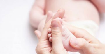 Babamasszázs: jó a mamának, jó a babának