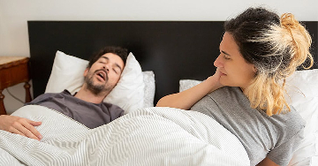 Hogyan kerülhető el a horkolás? Életmódtippek, alvási szokások