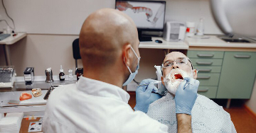 Periimplantitis - A fogászati implantátumok körül kialakuló gyulladás