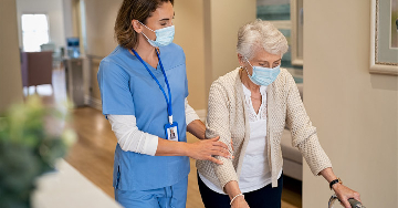 Képzések az egészségügyben: mennyit ér egy tanfolyam?