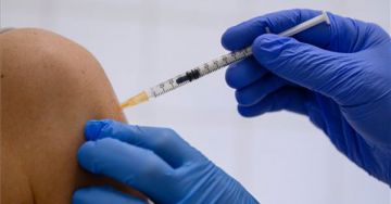 Az influenzaoltás védhet a COVID-19 súlyos következményeitől