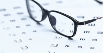 Milyen látásproblémák és milyen dioptria esetén javasolt a lézeres szemműtét?