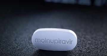 A Merck kísérleti tablettájával elkerülhetőek lehetnek a COVID-19 legrosszabb következményei