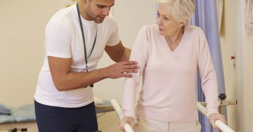 Csípőprotézis műtét utáni rehabilitáció gyógytornával
