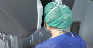 Újabb mérföldkőhöz érkezett a hazai robotsebészet