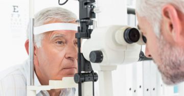 A szaruhártya-gyulladás tünetei és diagnosztikája
