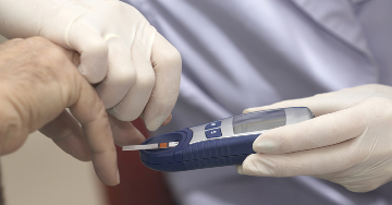 A 2-es típusú cukorbetegségről és a vércukorszint ellenőrzésének fontosságáról