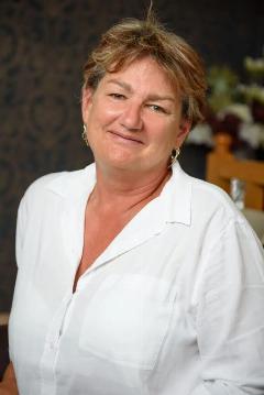 Dr. Magda Ingrid