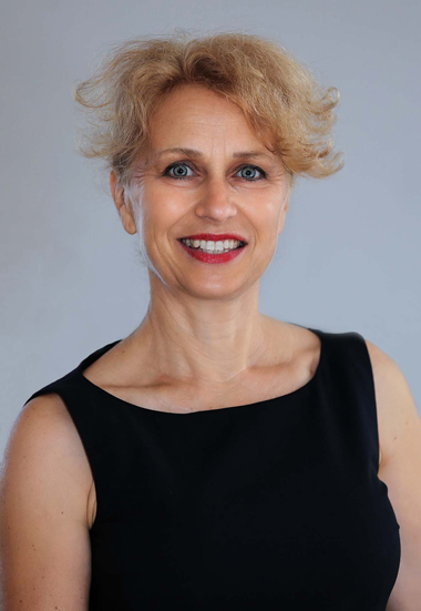 Dr. Pusztai Ágnes
