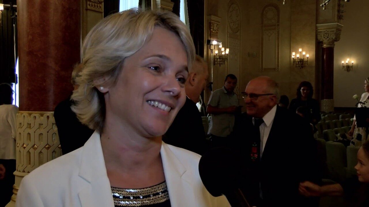 Dr. Lavicska Enikő